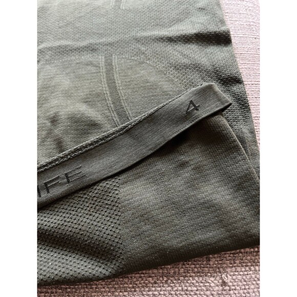 Lululemon Swiftly Tech Short Sleeve Dark Green - Picture 3 of 3